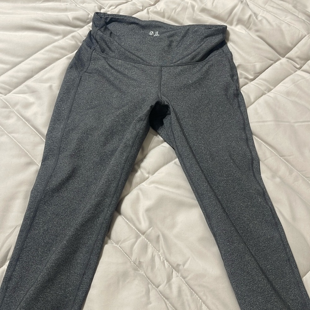 Gap Fit crop leggings